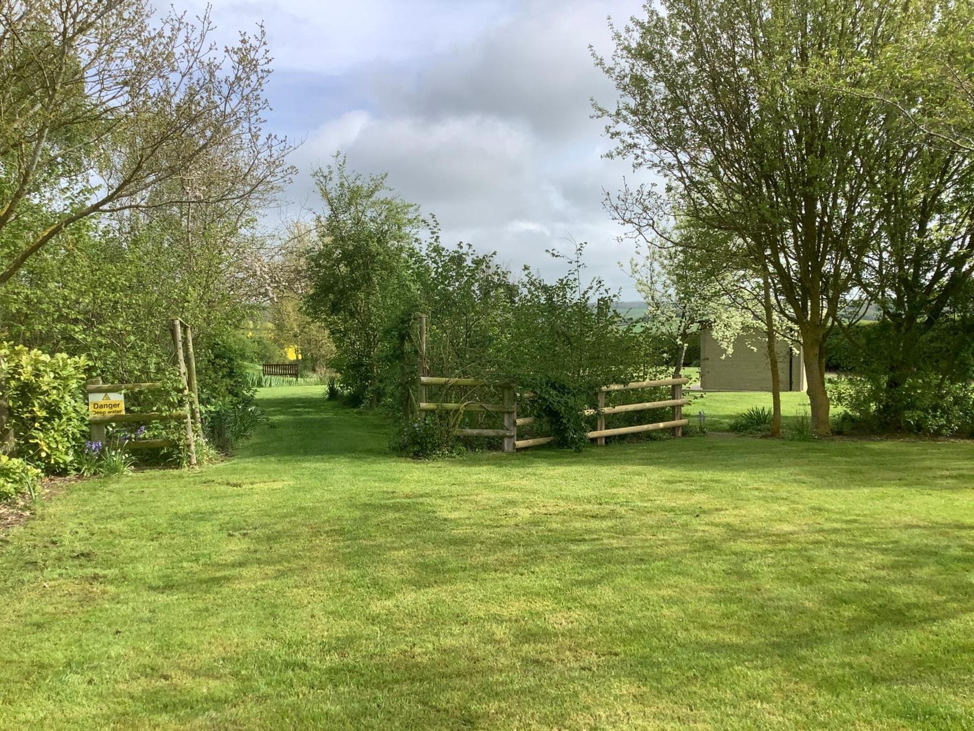 The Oak Lodge, Clematis Cottages, Stamford Bagian luar foto